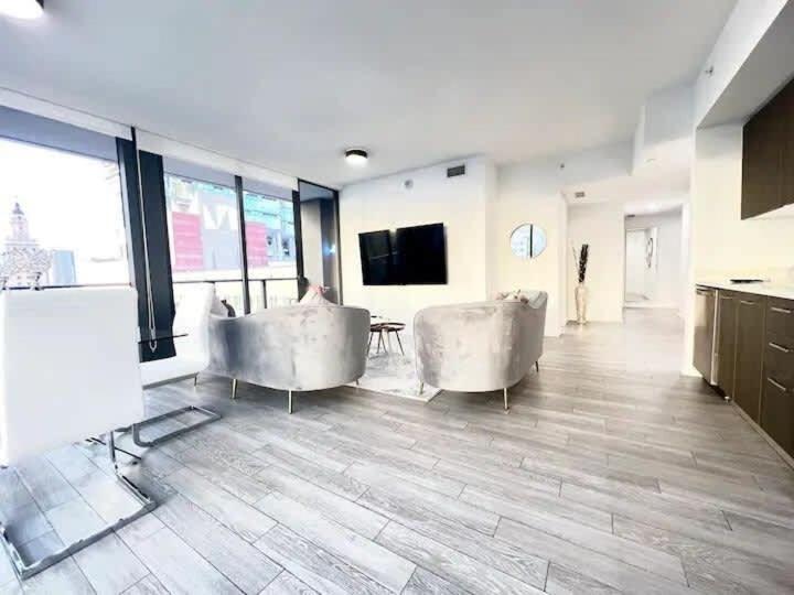 2Br, 2 Baths Lux Downtown Apt Heart Of Austin With Amazing Views, Pool, & Gym Esterno foto