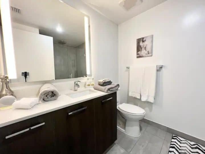 2Br, 2 Baths Lux Downtown Apt Heart Of Austin With Amazing Views, Pool, & Gym Esterno foto