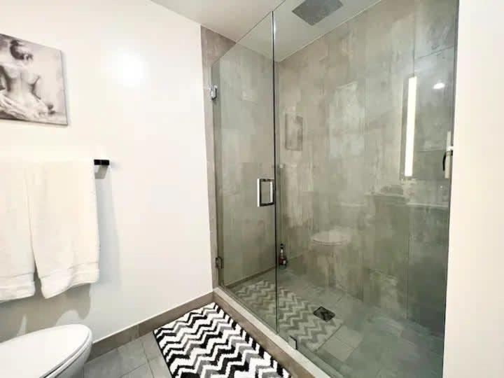 2Br, 2 Baths Lux Downtown Apt Heart Of Austin With Amazing Views, Pool, & Gym Esterno foto